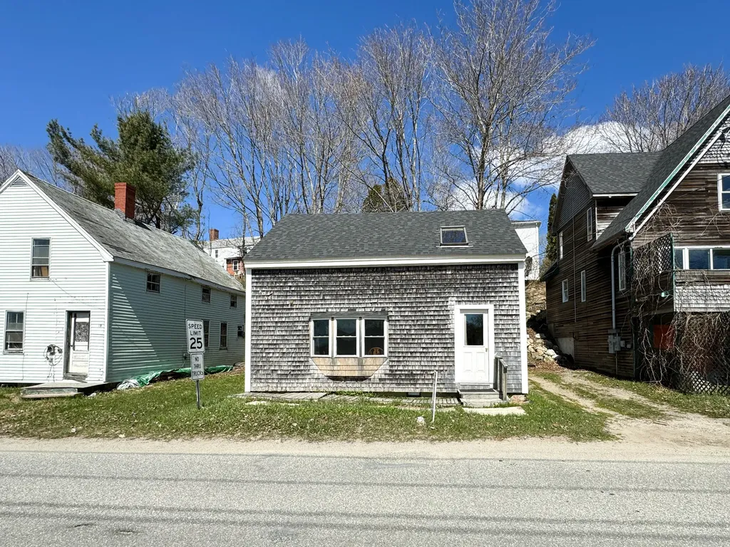 17 Water Street Machias ME 04654