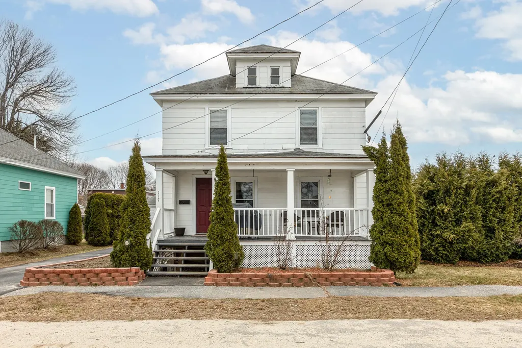 117 Summit Avenue Lewiston ME 04240