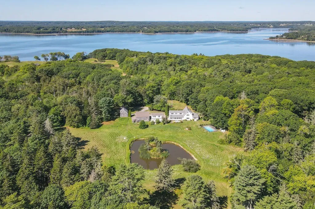 170 Mayo Road Waldoboro ME 04572