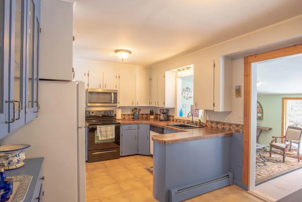128 Dewitt Avenue Bangor ME 04401