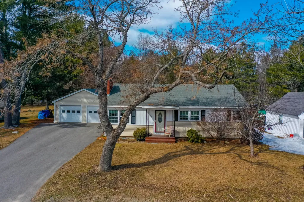 128 Dewitt Avenue Bangor ME 04401