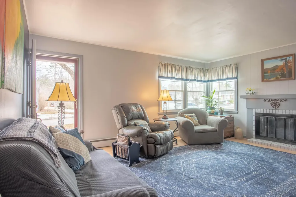 128 Dewitt Avenue Bangor ME 04401