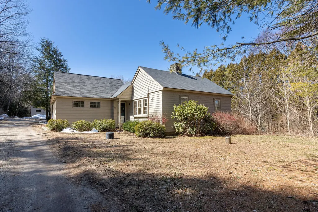 61 Durham Road Brunswick ME 04011