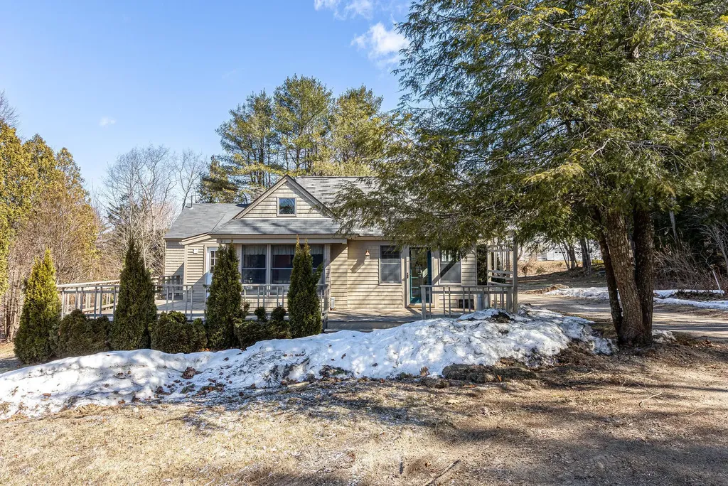61 Durham Road Brunswick ME 04011