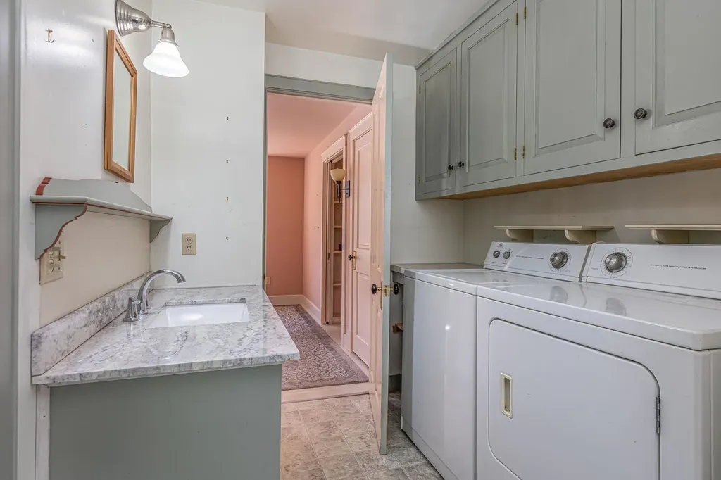 61 Durham Road Brunswick ME 04011