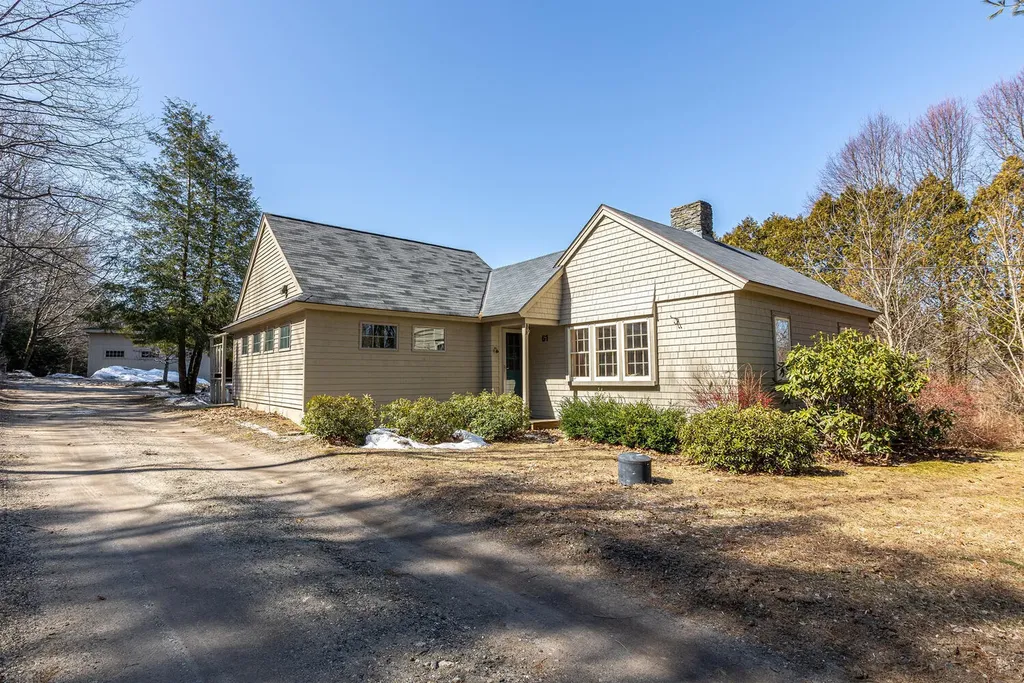 61 Durham Road Brunswick ME 04011