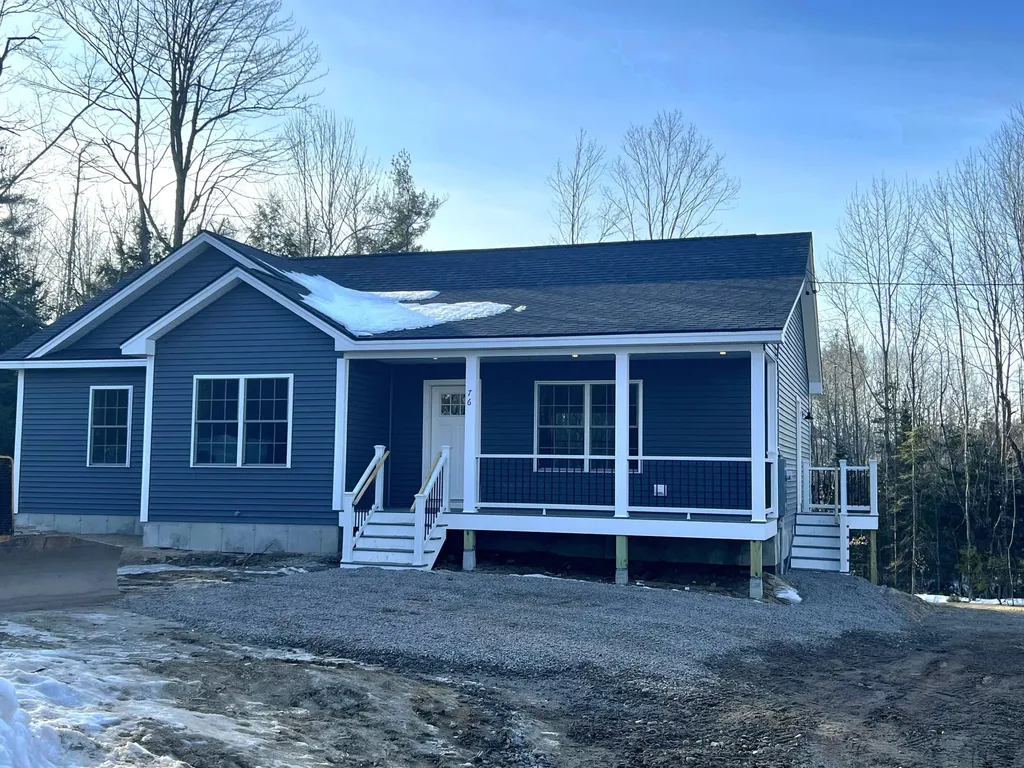76 Center Minot Hill Road Minot ME 04258