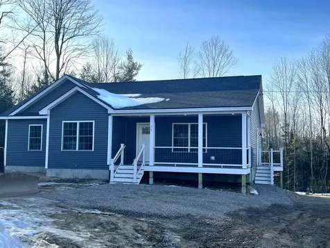 76 Center Minot Hill Road Minot ME 04258