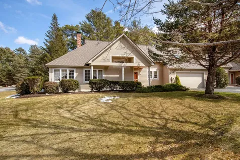 40 Sparwell Lane Brunswick ME 04011