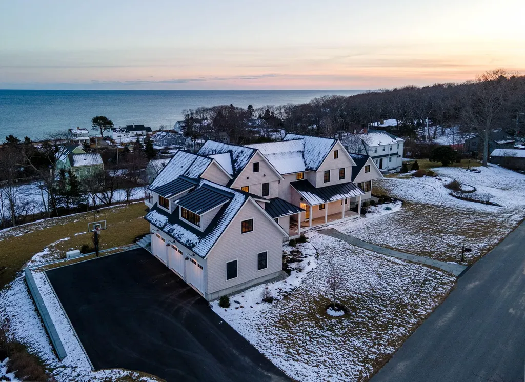 4 Two Lights Terrace Cape Elizabeth ME 04107