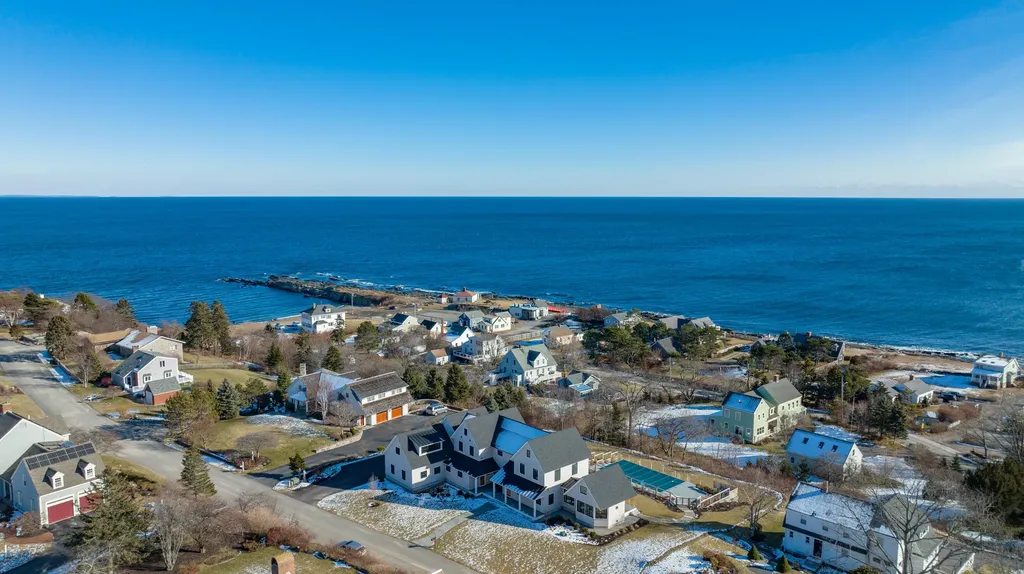 4 Two Lights Terrace Cape Elizabeth ME 04107