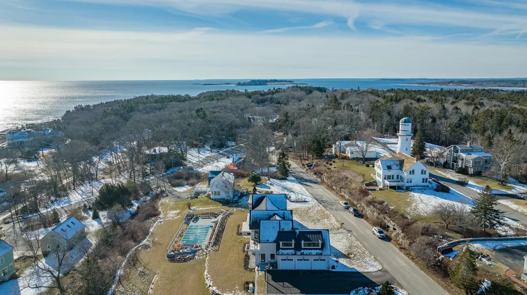 4 Two Lights Terrace Cape Elizabeth ME 04107