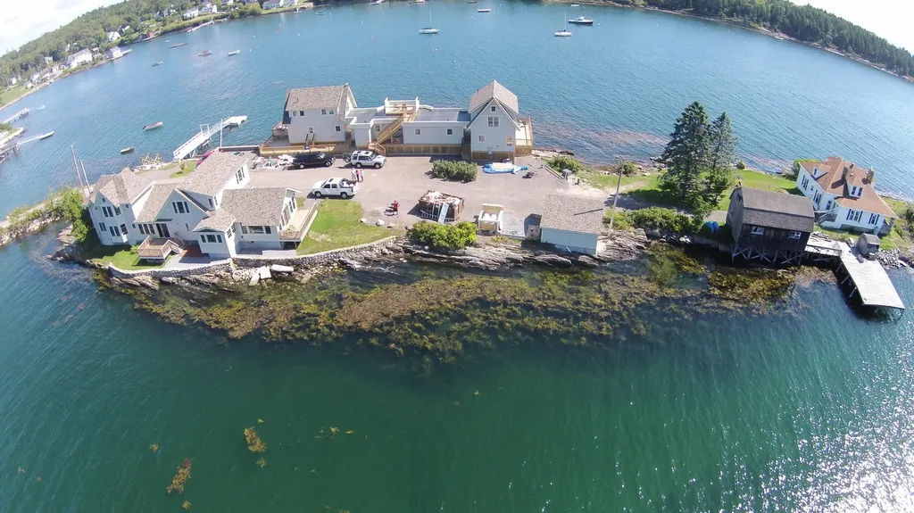 47 Little Island Road Harpswell ME 04066