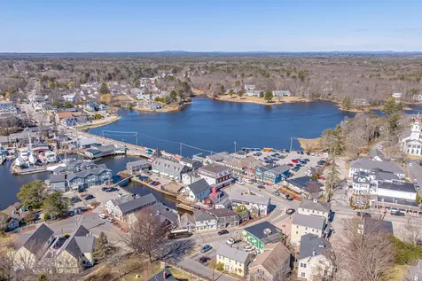 19 Portview Lane Kennebunk ME 04043