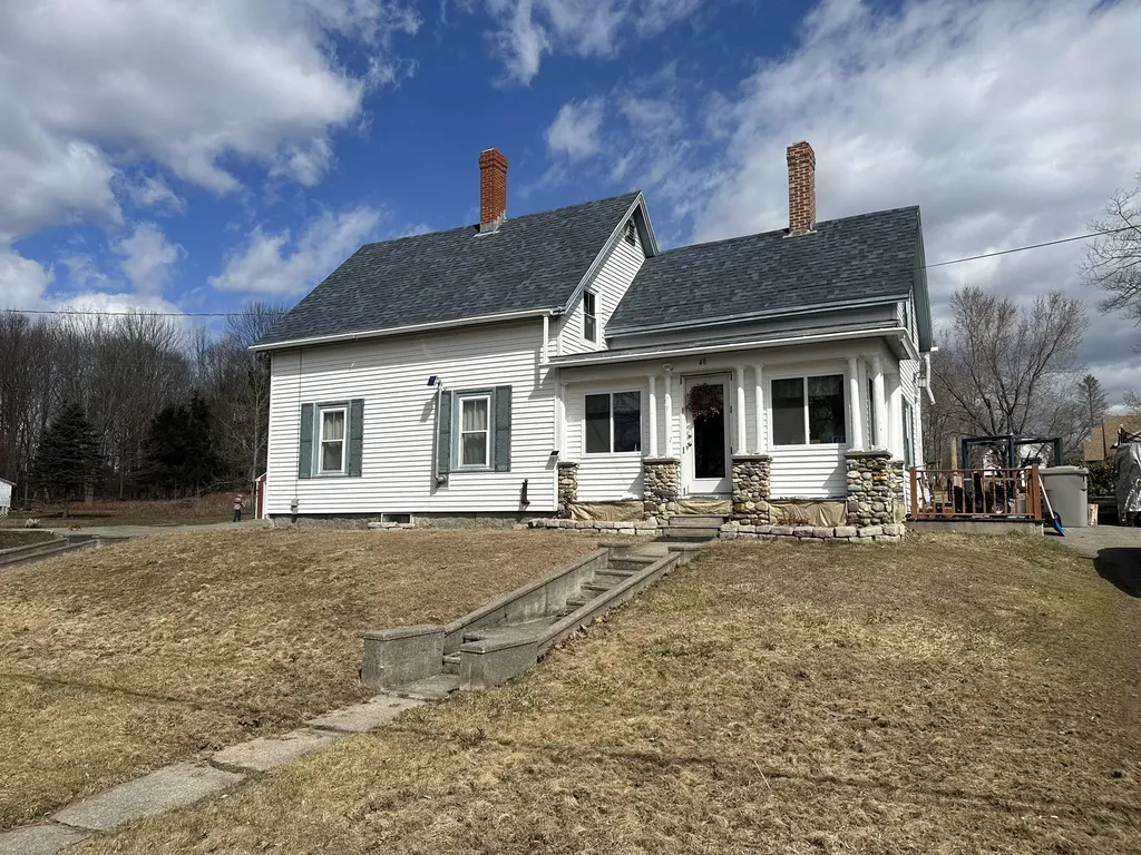 48 Pond Street Bucksport ME 04416