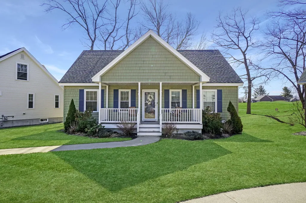 9 Lacosta Road Old Orchard Beach ME 04064