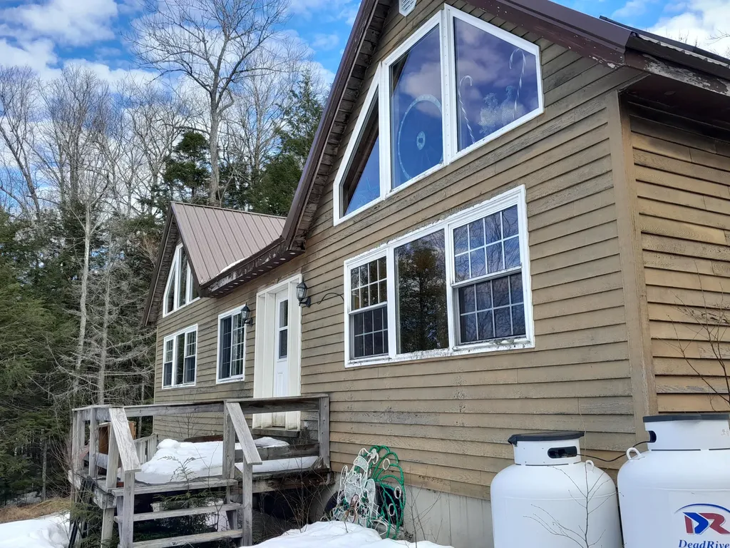 91 South Shore Road Alexander ME 04694