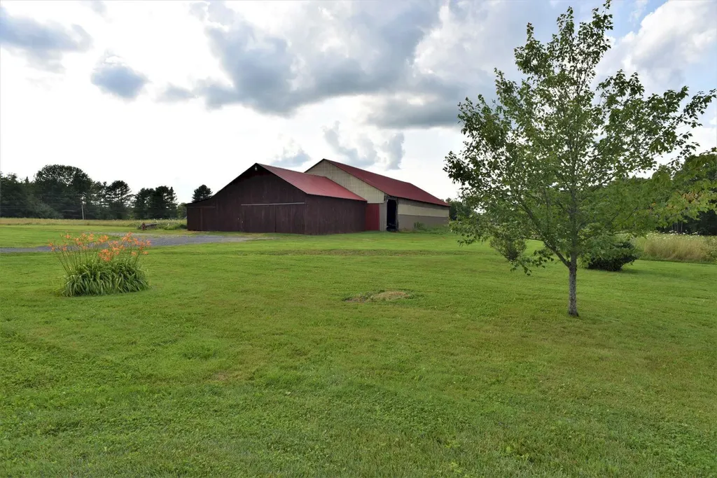 433 Beckwith Road Cornville ME 04976