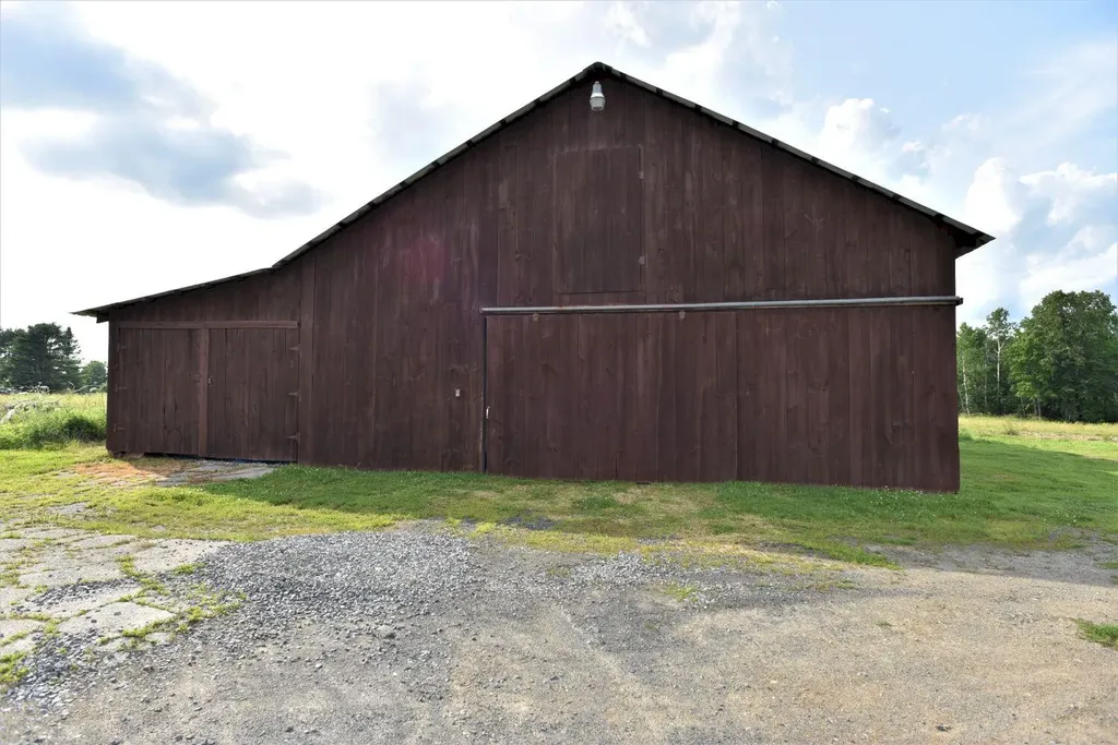 433 Beckwith Road Cornville ME 04976