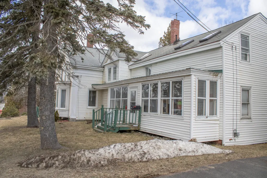 142 State Street Brewer ME 04412