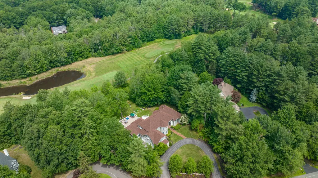 6 Baltusrol Circle Falmouth ME 04105