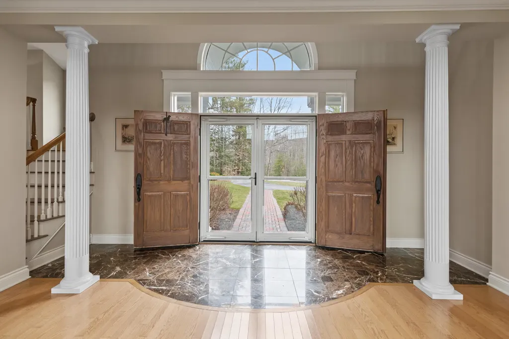 6 Baltusrol Circle Falmouth ME 04105