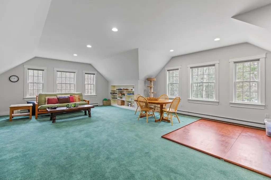 6 Baltusrol Circle Falmouth ME 04105