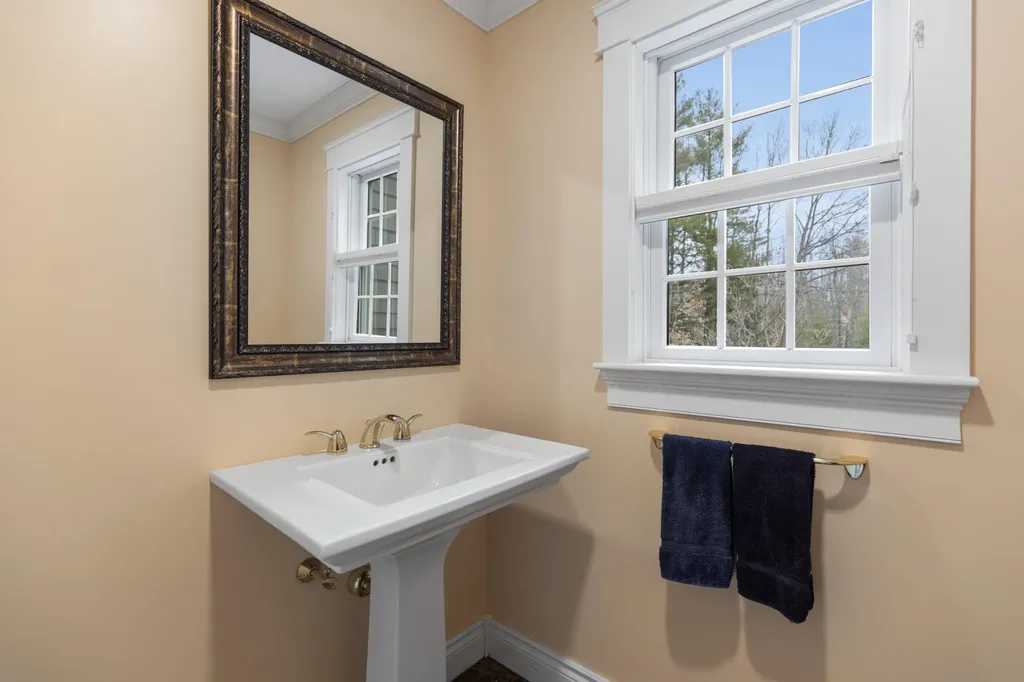 6 Baltusrol Circle Falmouth ME 04105
