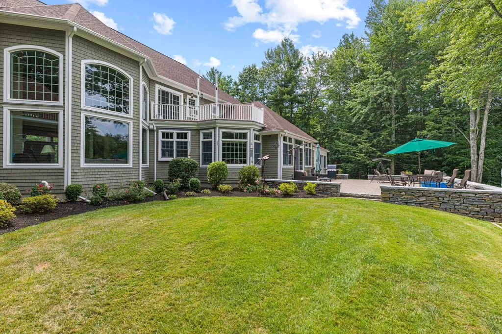 6 Baltusrol Circle Falmouth ME 04105