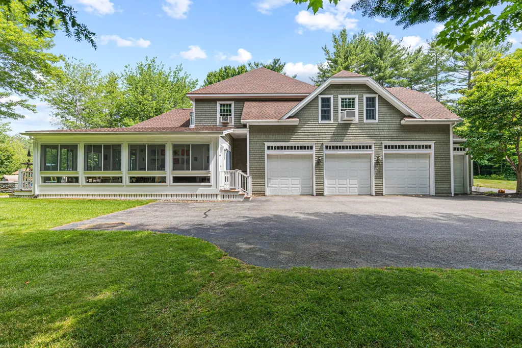6 Baltusrol Circle Falmouth ME 04105