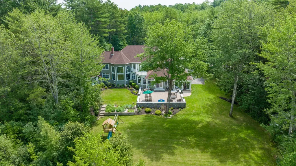 6 Baltusrol Circle Falmouth ME 04105