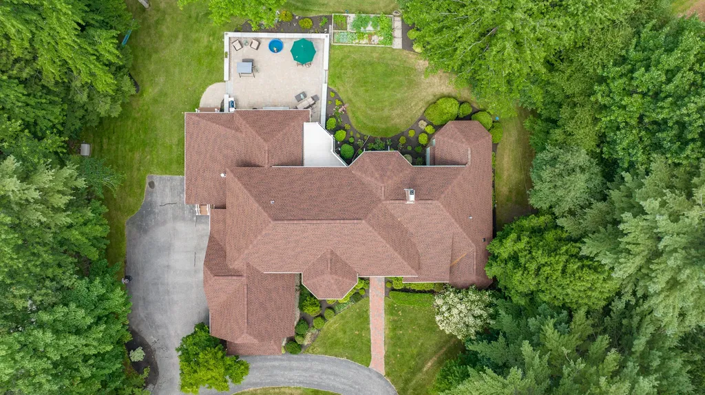 6 Baltusrol Circle Falmouth ME 04105