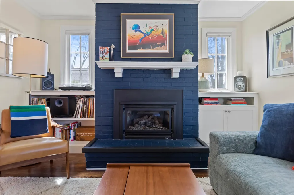 23 Neal Street Portland ME 04102