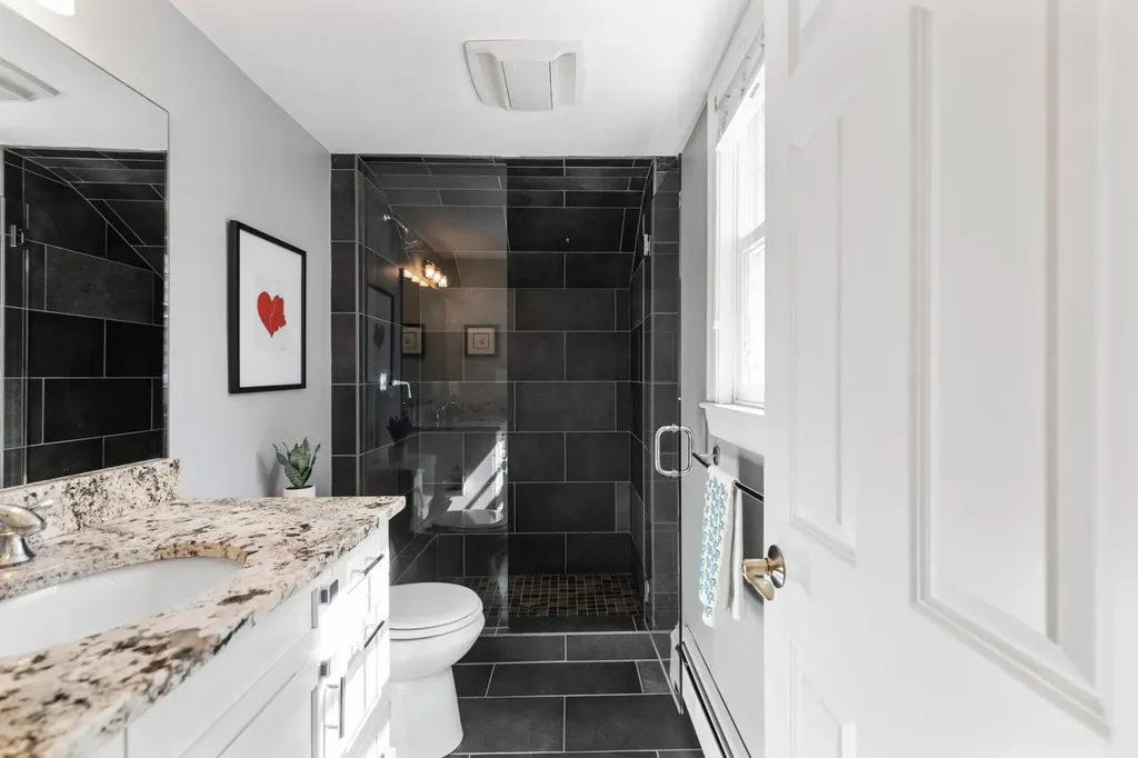 23 Neal Street Portland ME 04102