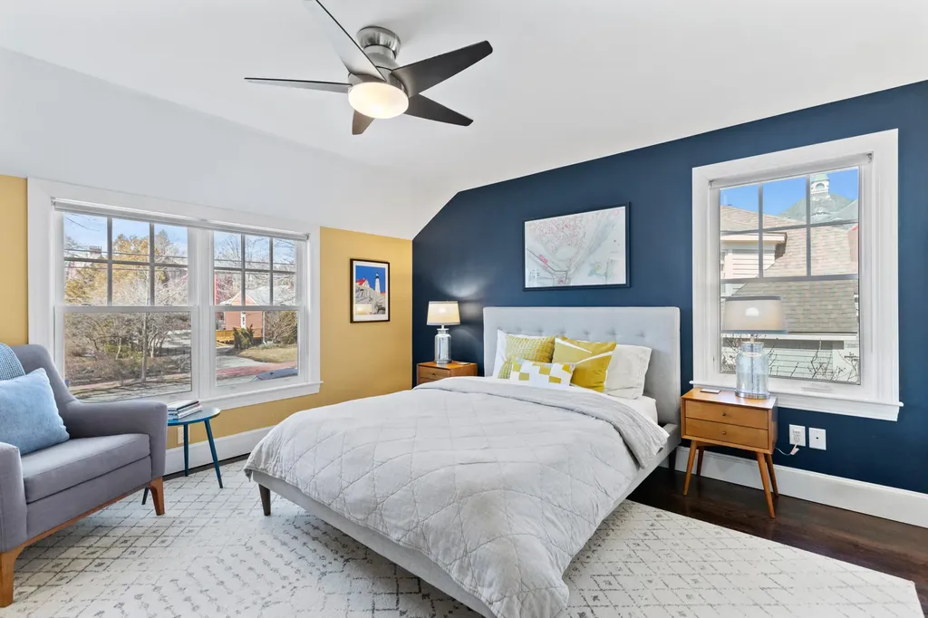 23 Neal Street Portland ME 04102
