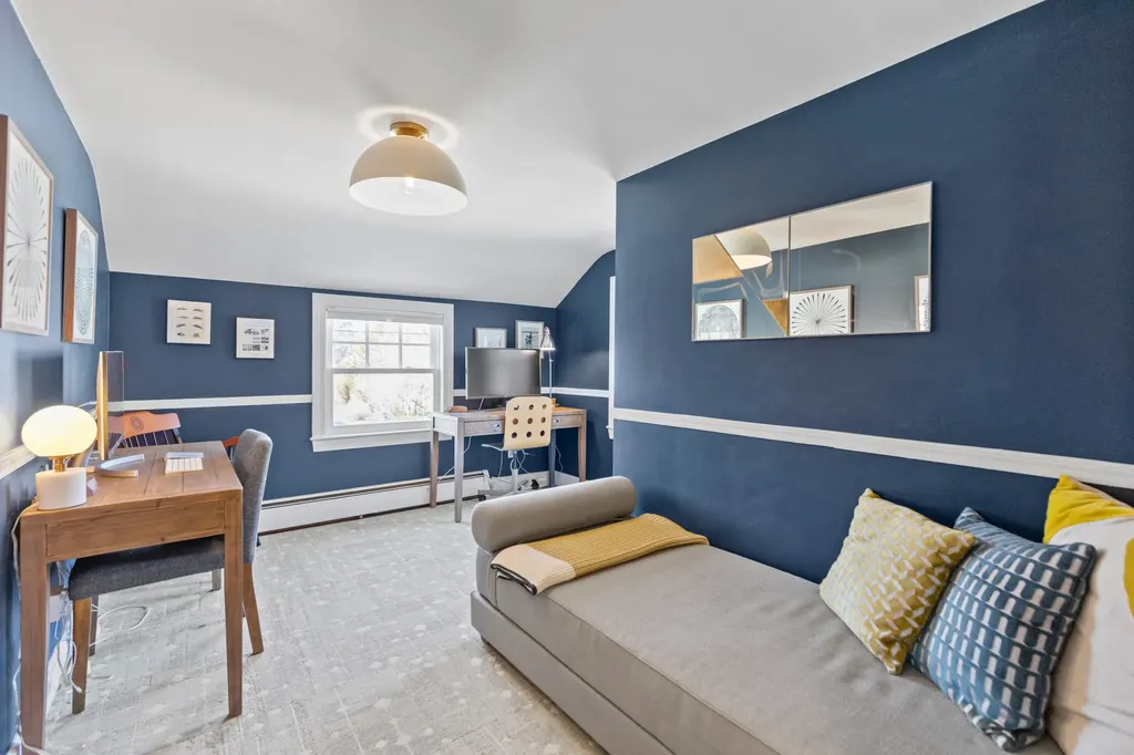 23 Neal Street Portland ME 04102