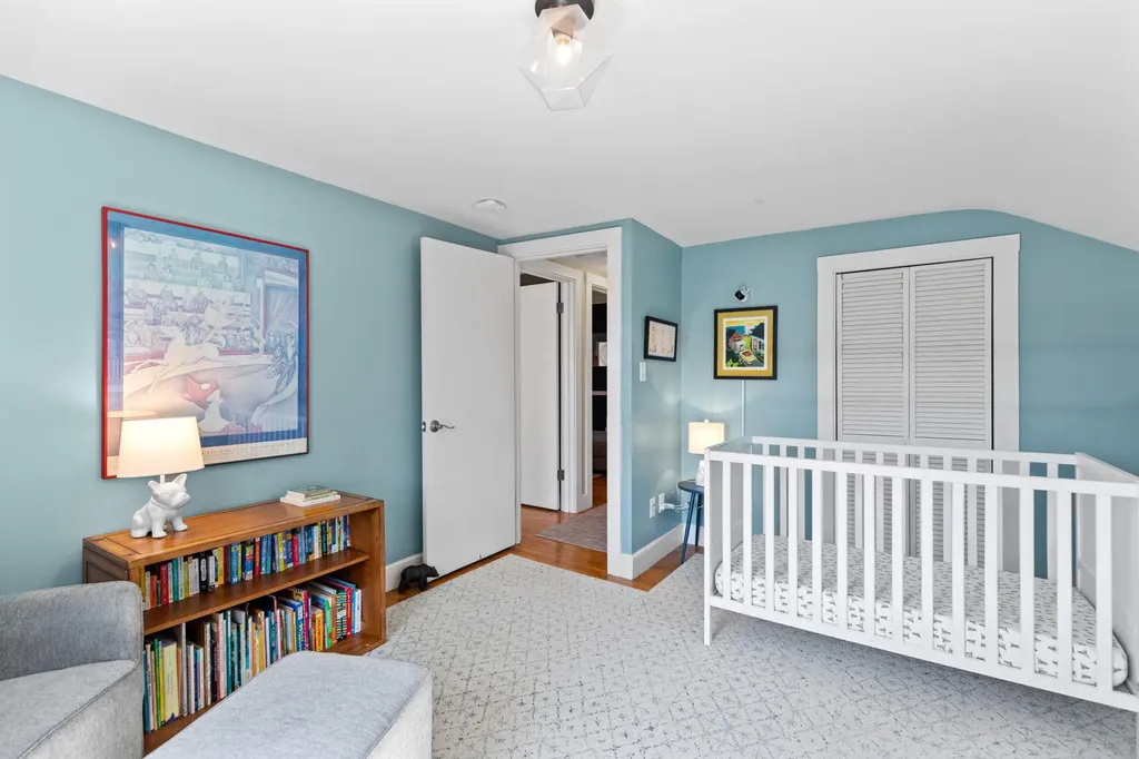 23 Neal Street Portland ME 04102