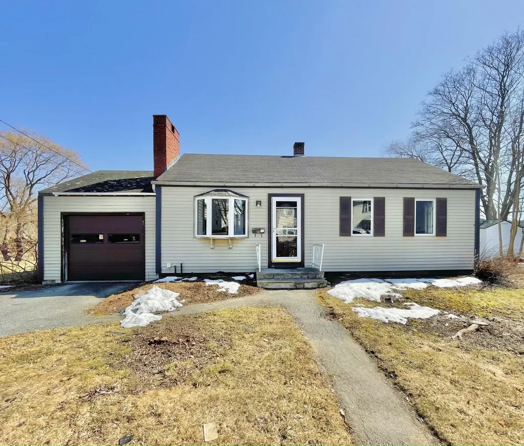 10 Bowman Street Bath ME 04530