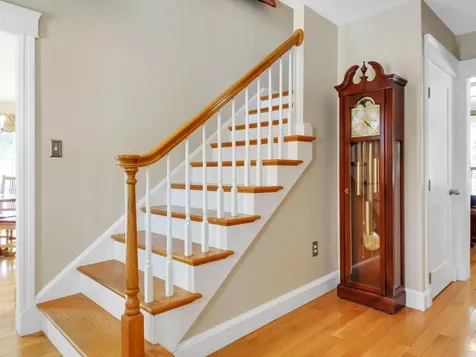 44 Sturbridge Lane Cumberland ME 04021