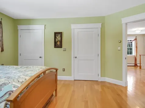 44 Sturbridge Lane Cumberland ME 04021