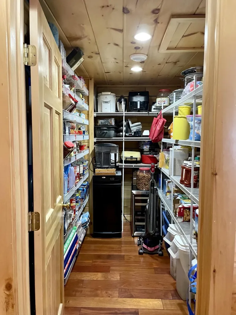 27 Lake Street Jackman ME 04945