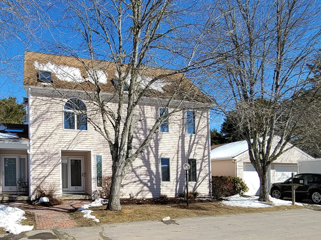34 Lewis Point Road Damariscotta ME 04543