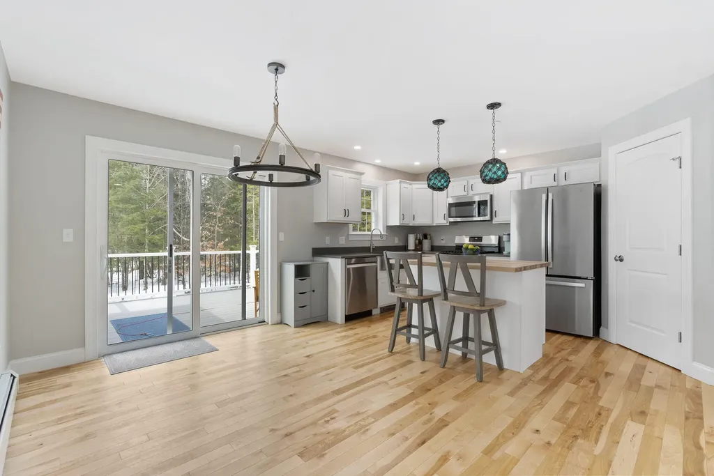 5 Nyasa Lane Brunswick ME 04011