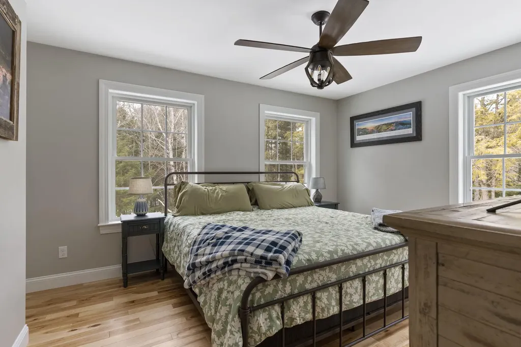5 Nyasa Lane Brunswick ME 04011