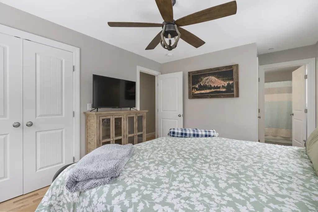 5 Nyasa Lane Brunswick ME 04011
