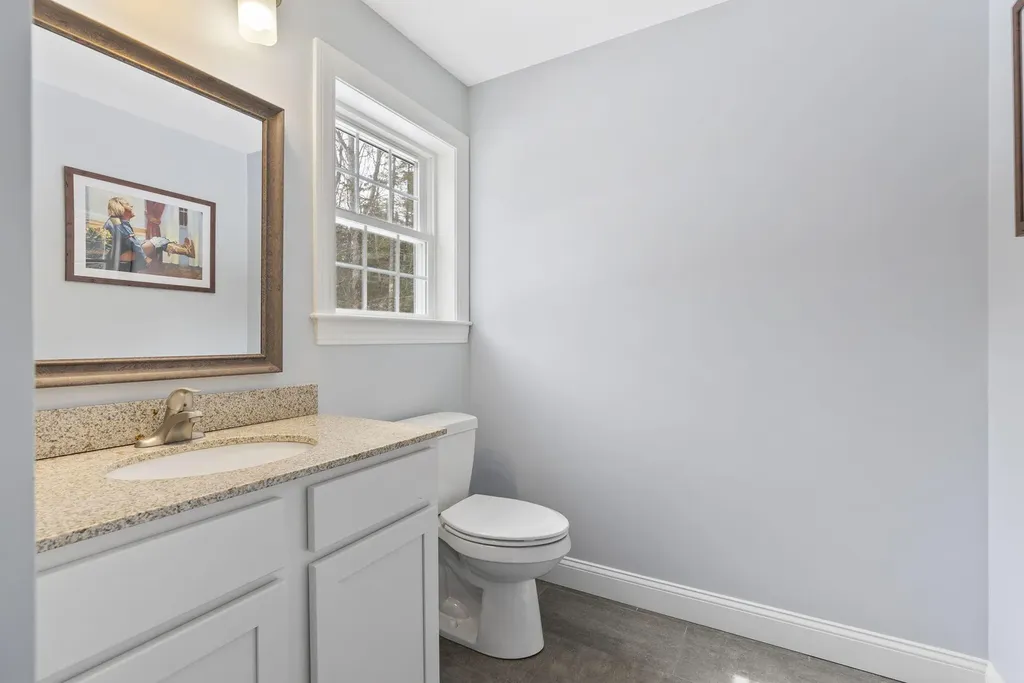5 Nyasa Lane Brunswick ME 04011