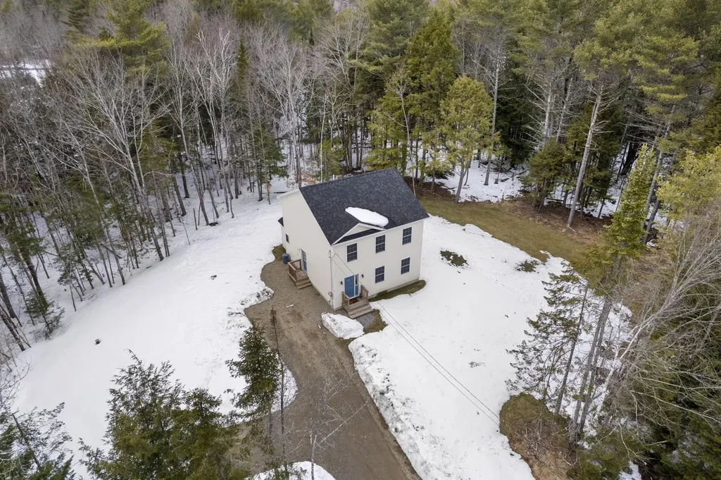 5 Nyasa Lane Brunswick ME 04011