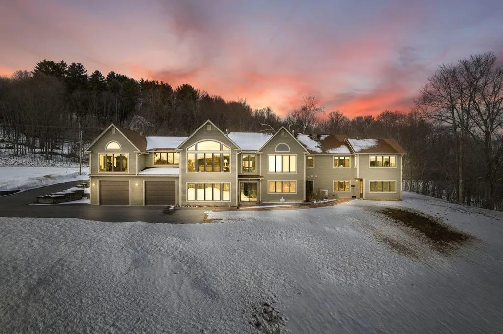 456 Buckfield Road Turner ME 04282