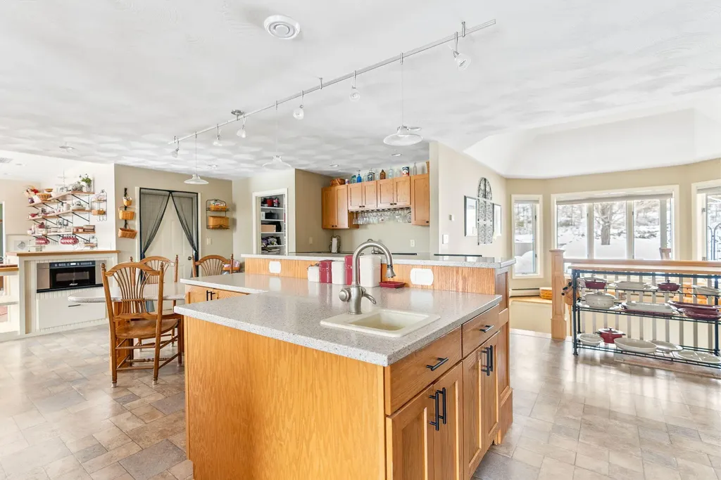 456 Buckfield Road Turner ME 04282