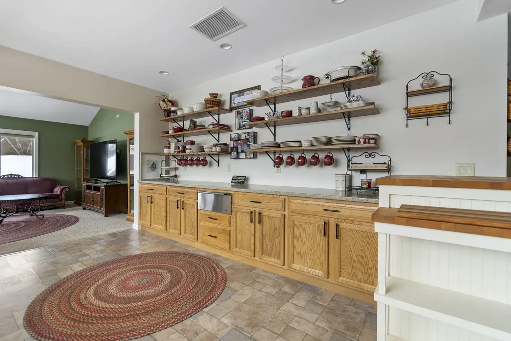 456 Buckfield Road Turner ME 04282